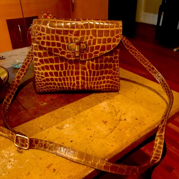 Gorgeous Italian Bag SALE - Picture 2 of 2